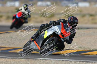 media/Feb-04-2023-SoCal Trackdays (Sat) [[8a776bf2c3]]/Turn 11 (945am)/